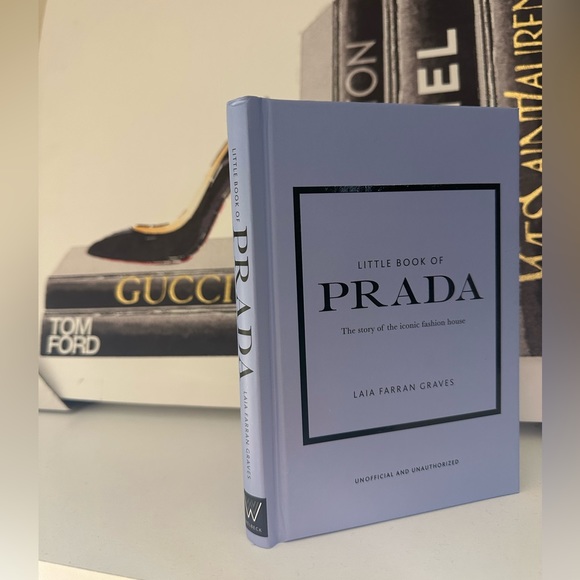 lLITTLE BOOK OF PRADA COLLECTORS ITEM - Picture 1 of 3